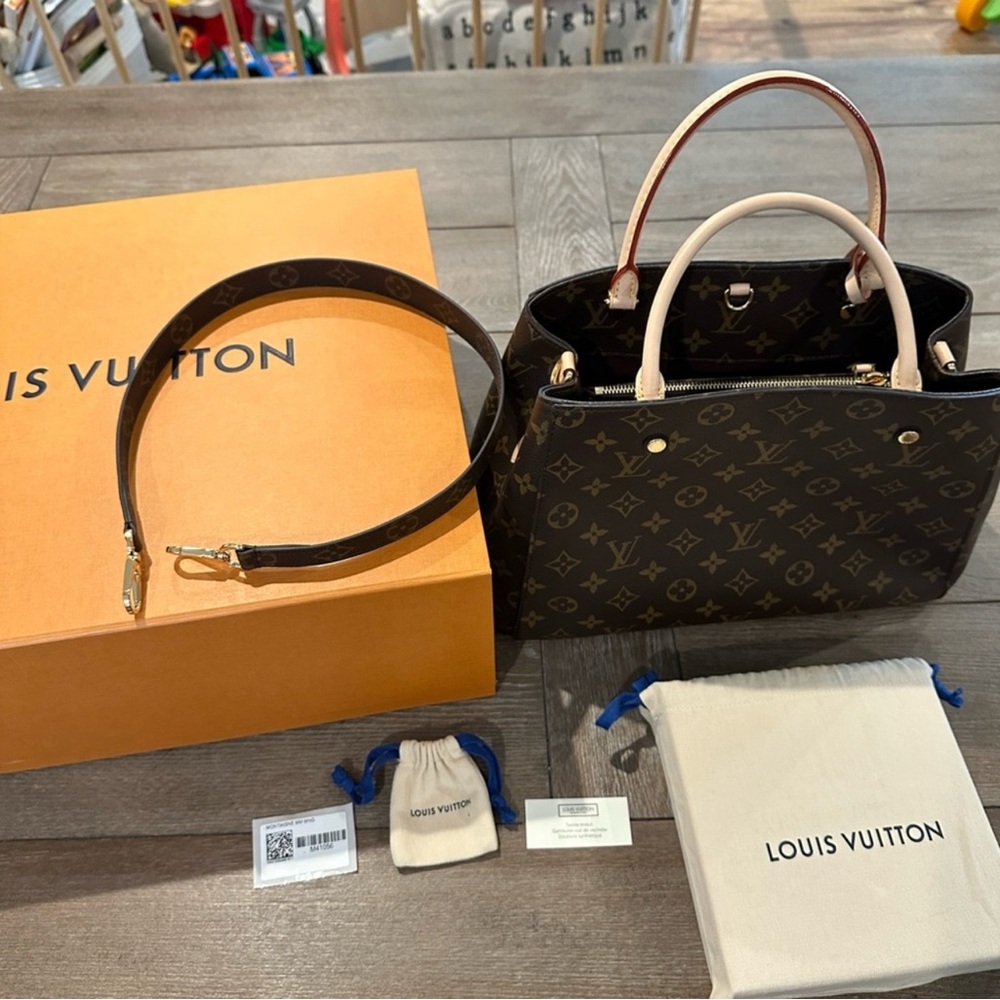 100% authentic Louis Vuitton Montaigne MM with 2 straps